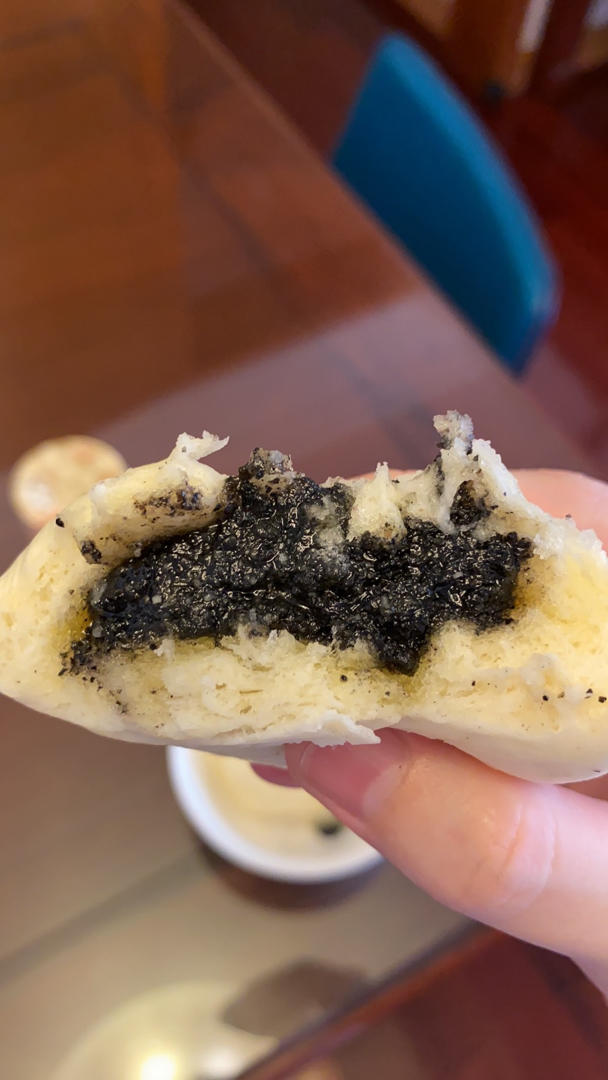 黑芝麻包