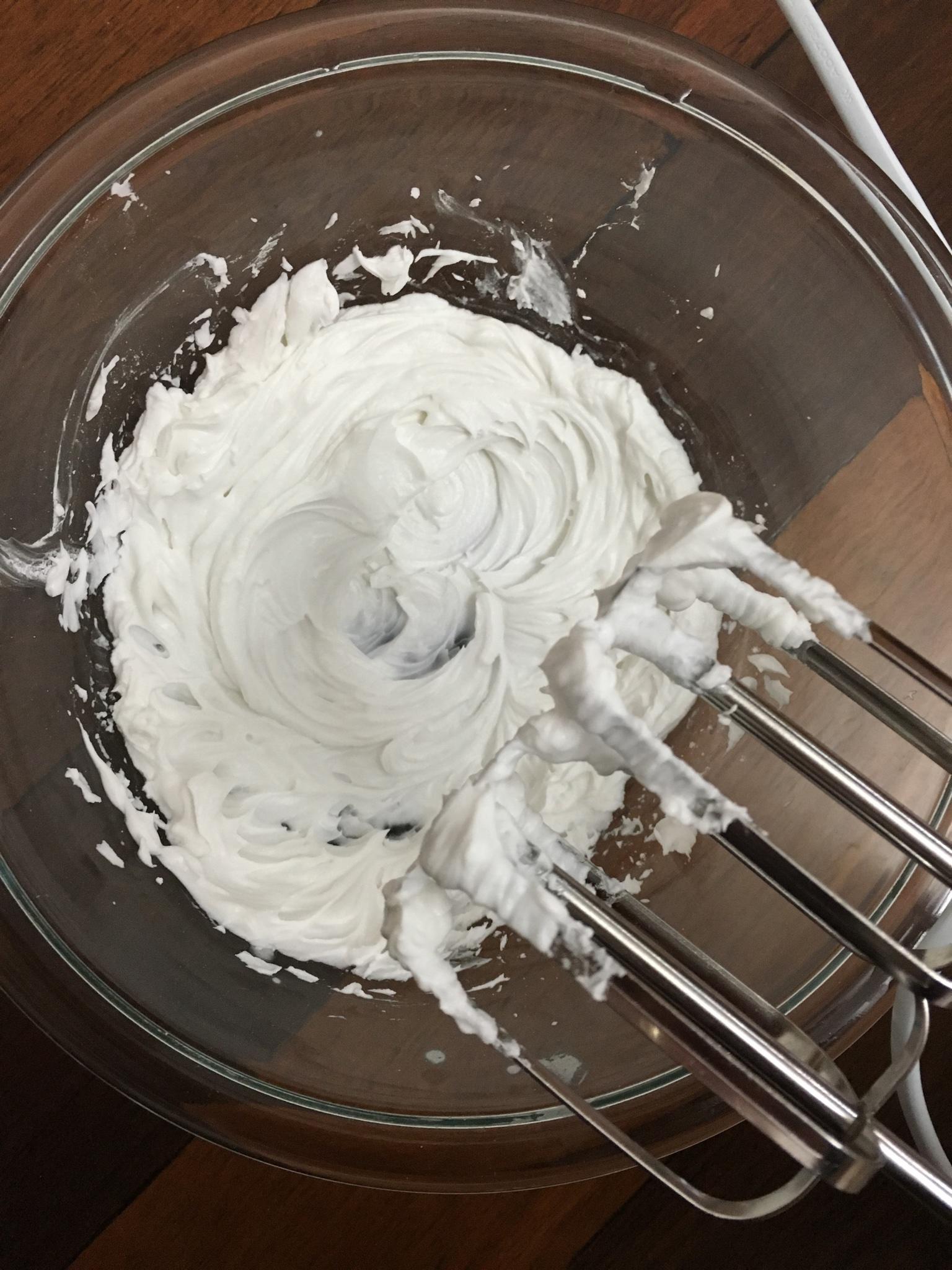 超绵软无油低脂～椰香戚风蛋糕卷的做法 步骤7