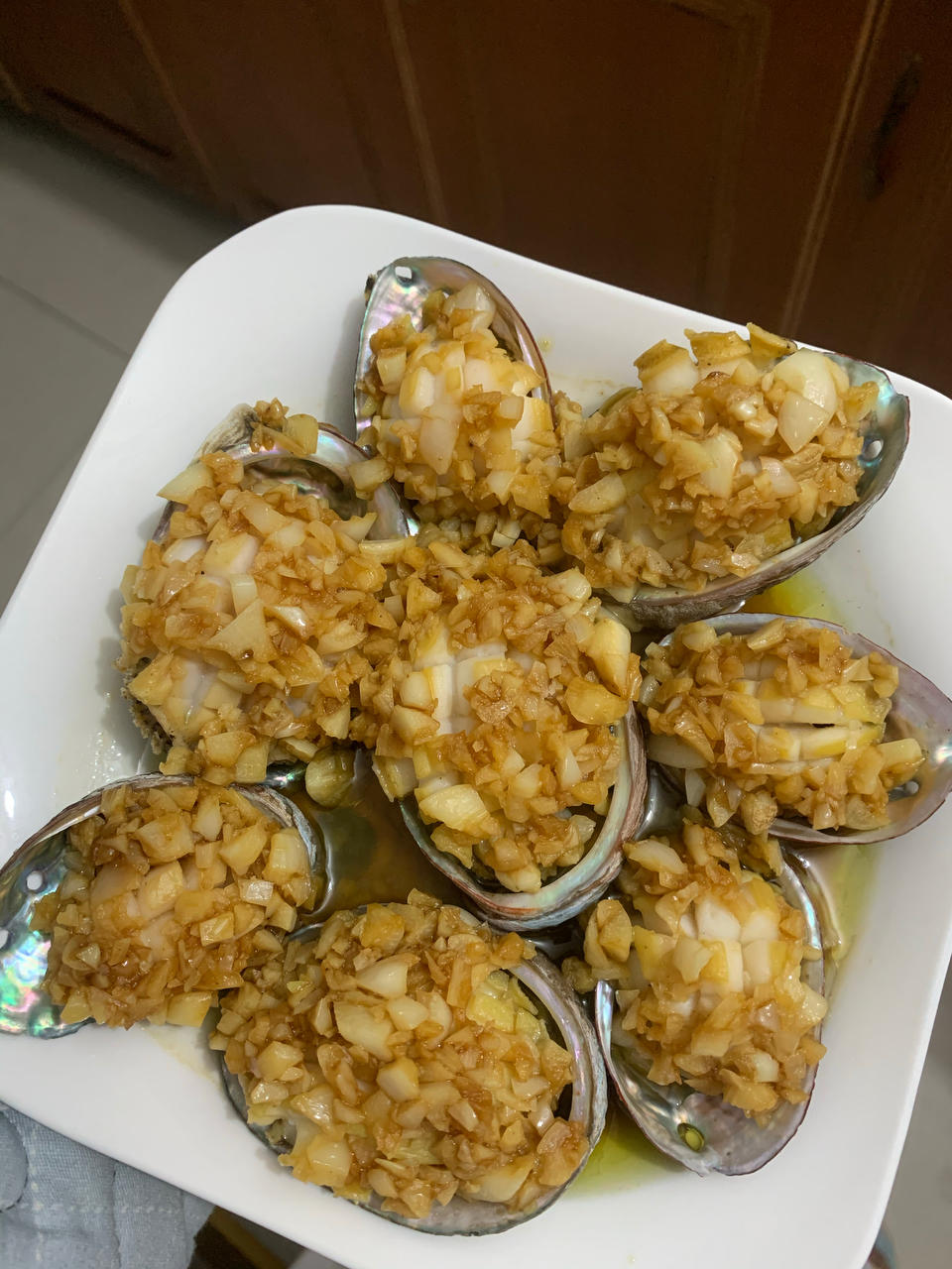 好吃到尖叫的蒜蓉蒸鲍鱼，关键是蒜蓉汁