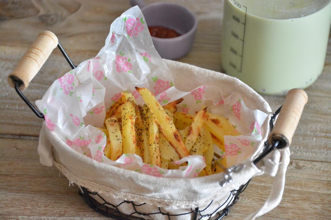 欧芹海盐烤薯条Chips with Parsley Salt——北鼎烤箱食谱