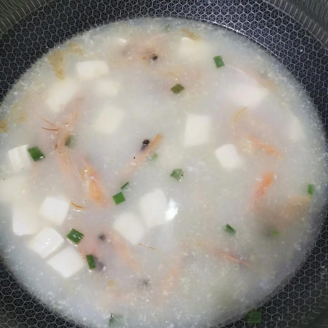 虾头豆腐汤