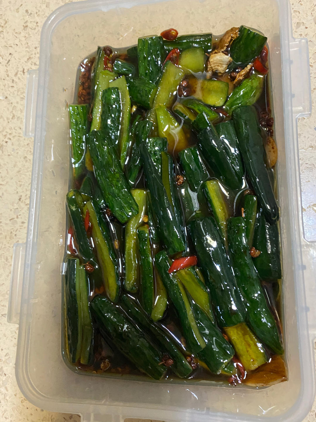 香辣脆爽!开胃又下饭的腌黄瓜