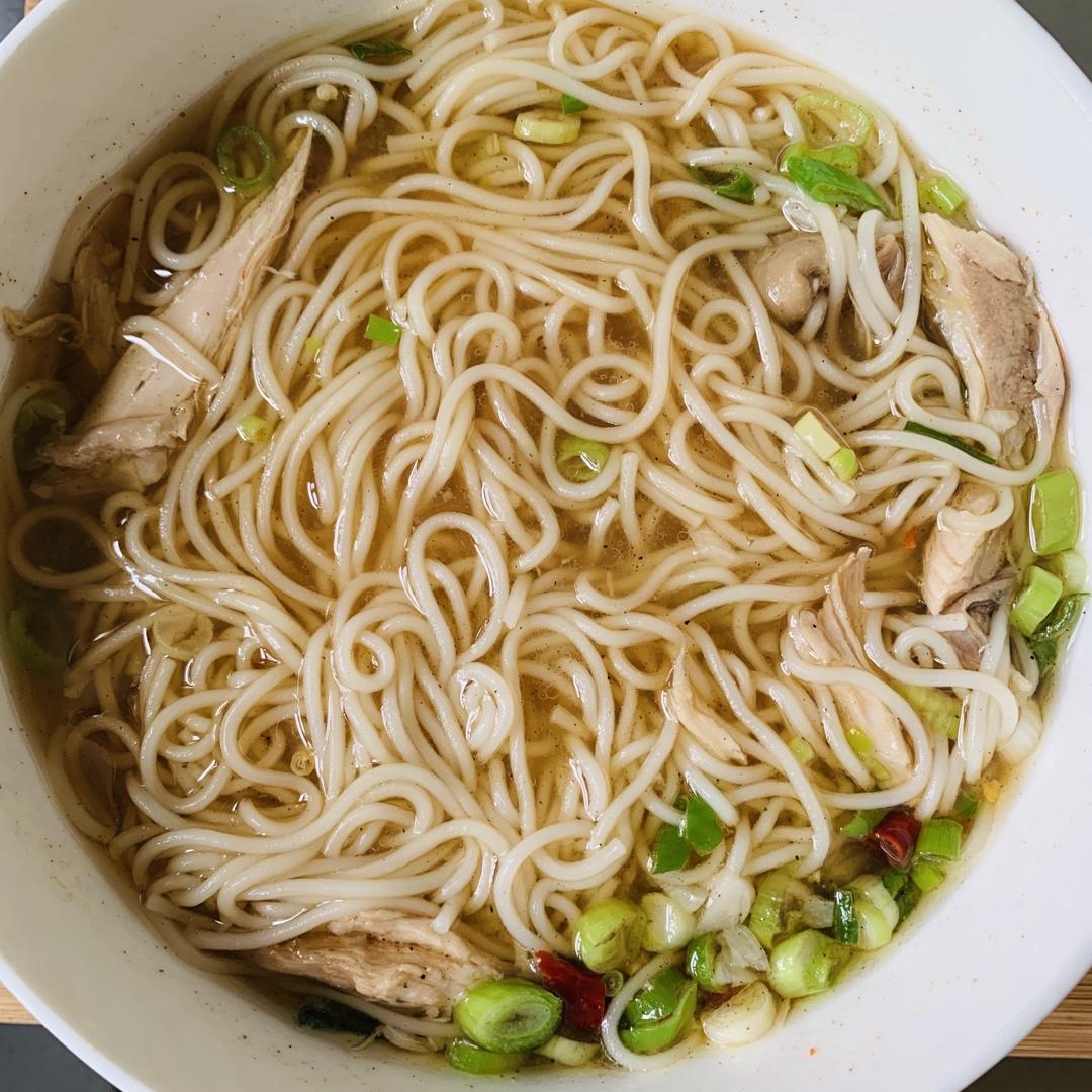 一碗热汤面