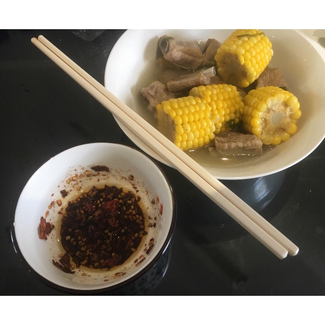 玉米排骨汤