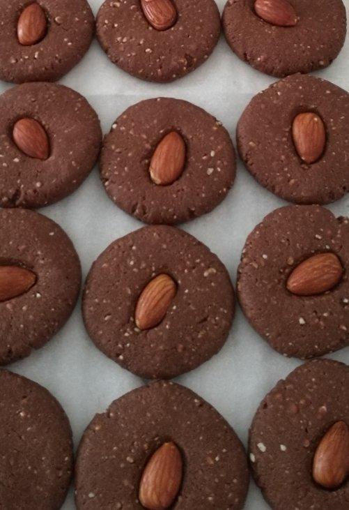 万圣节蜘蛛花生酱曲奇