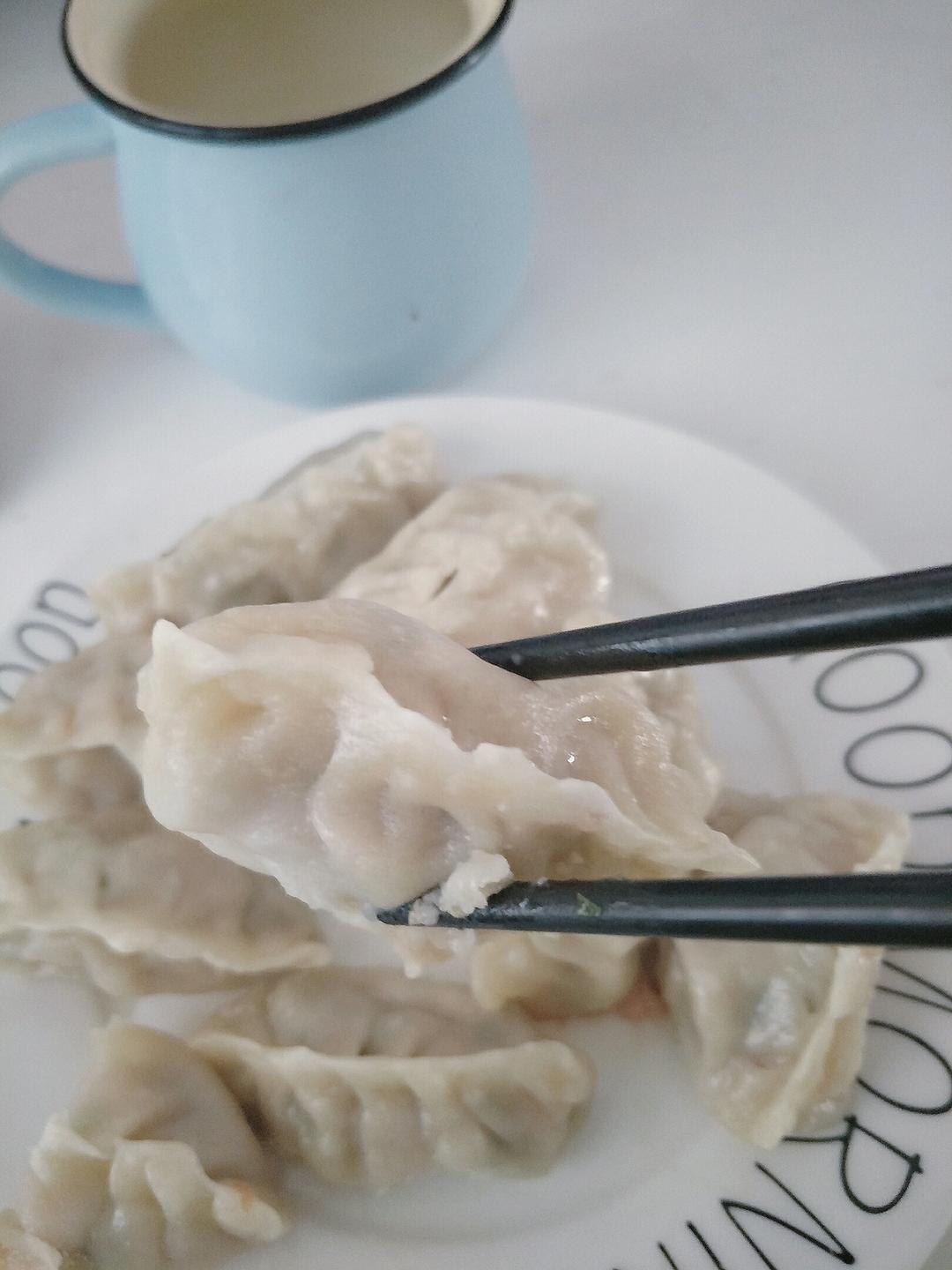 半烫面饺子皮（锅贴、蒸饺、烧卖、剩了还可以烙饼）