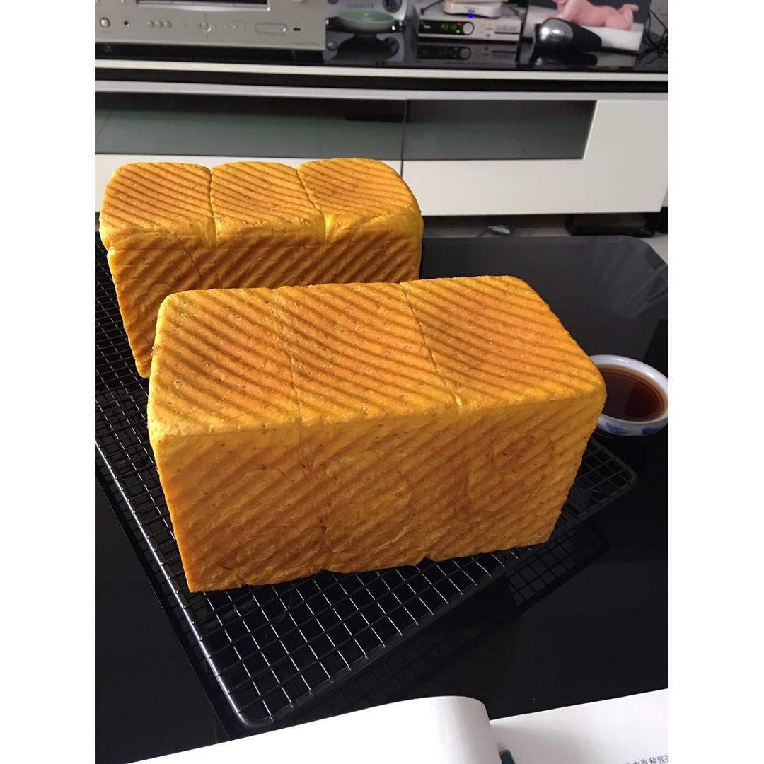 南瓜奶香吐司