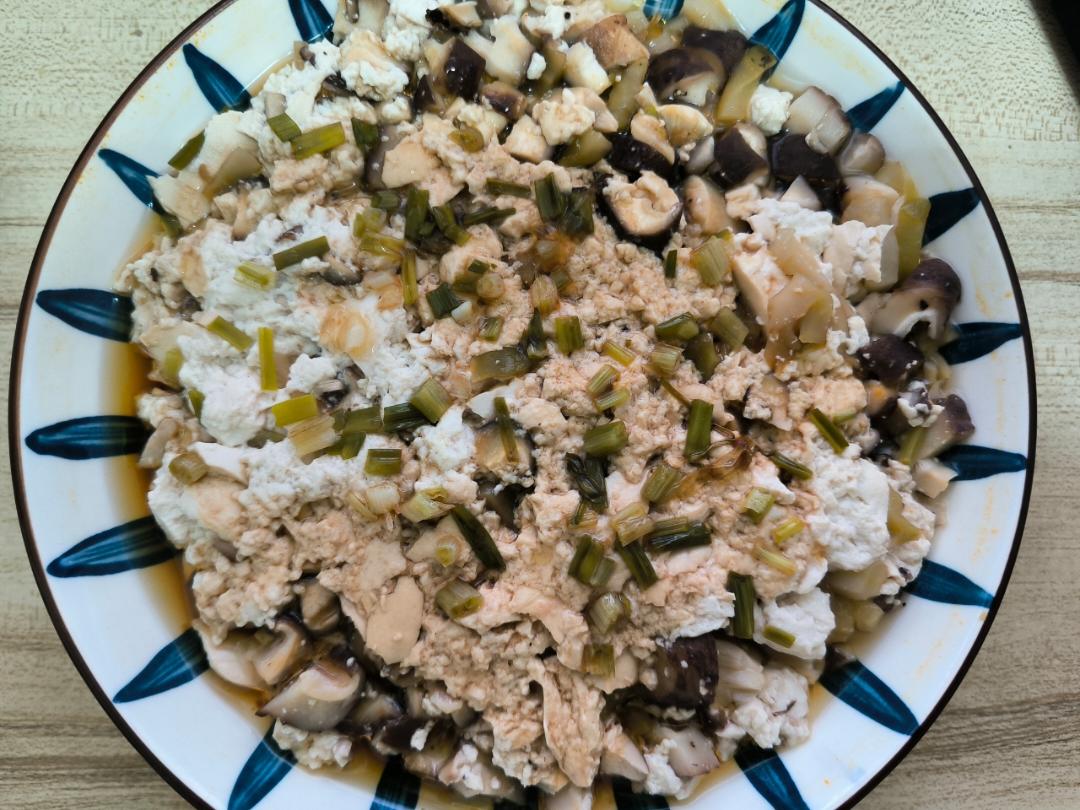 减脂清蒸香菇豆腐饼