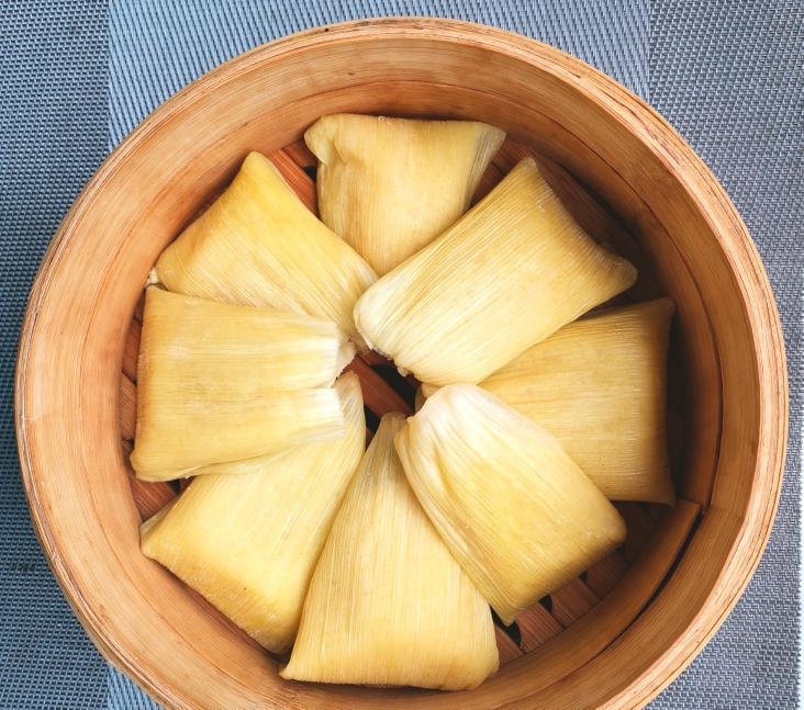 怎么做都好吃的玉米粑粑（包谷粑）