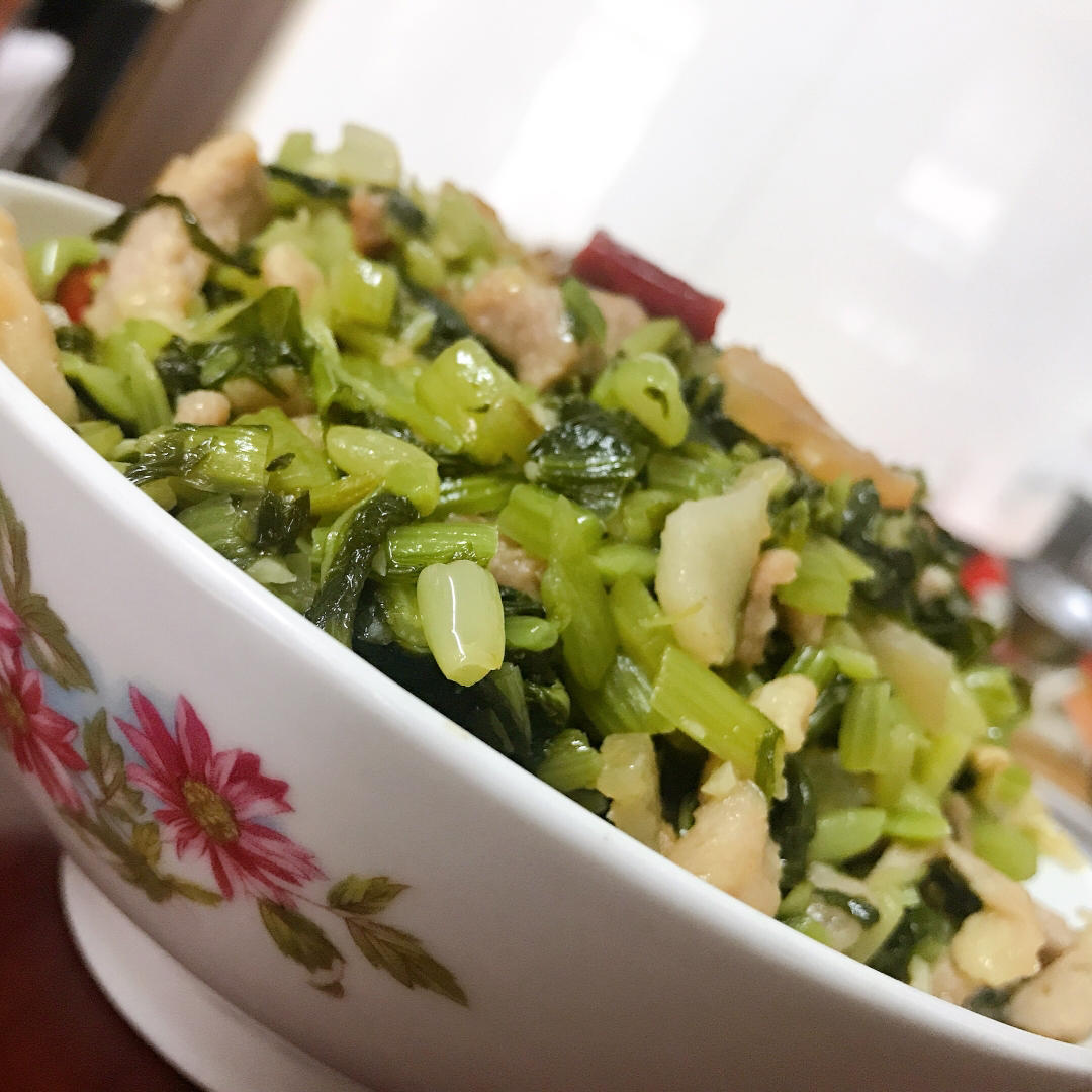 咸菜肉丝炒毛豆