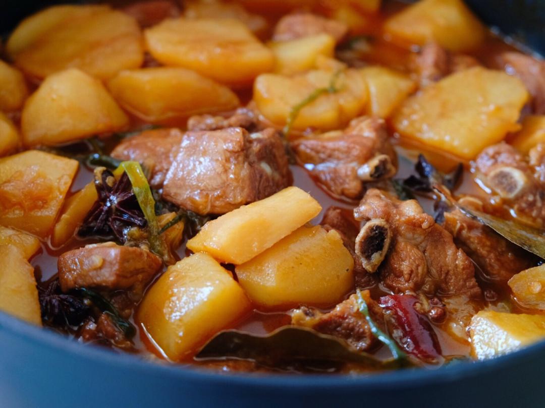 土豆炖排骨