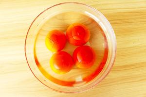 番茄香菜热汤面-分分钟搞定健康营养的快手菜的做法 步骤2