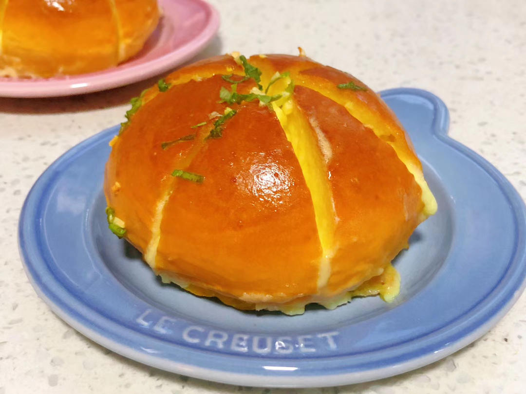 一款从韩国红到全世界的蒜香奶酪包