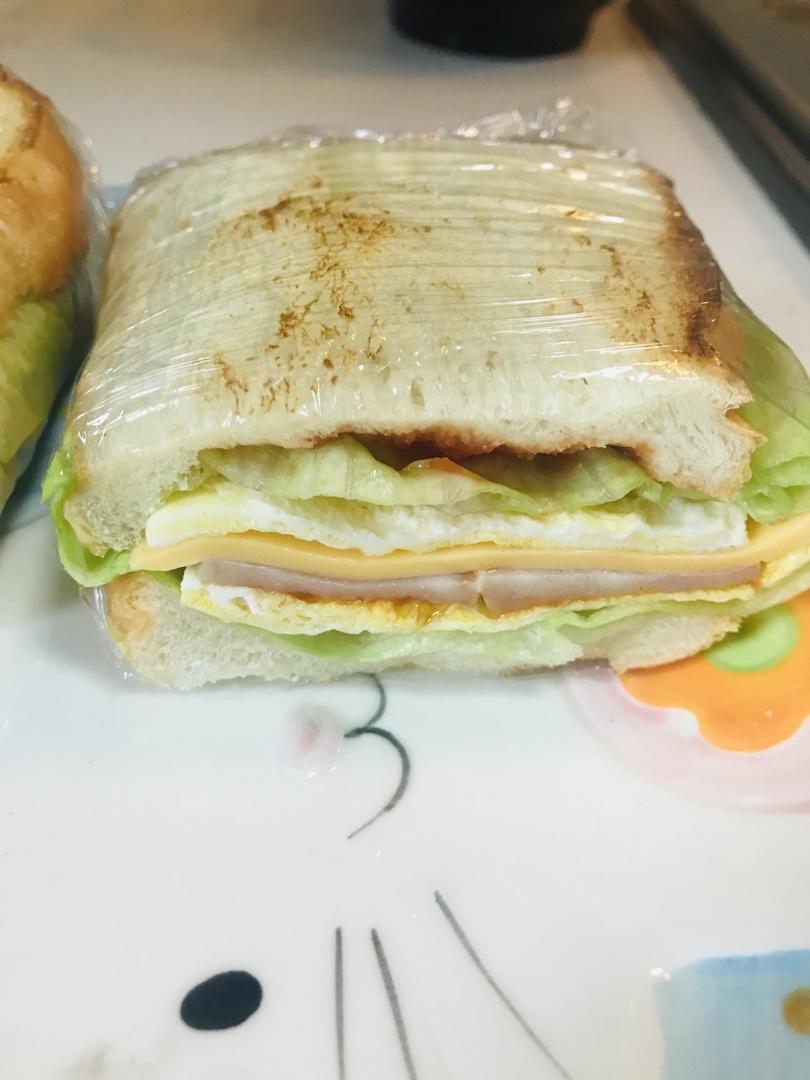 随意任性发挥的早餐三明治