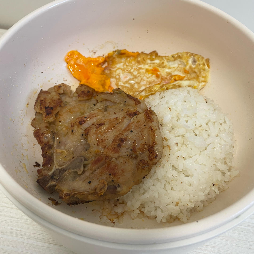 煎猪扒（超简单）和其他的猪扒在这食谱的最下面