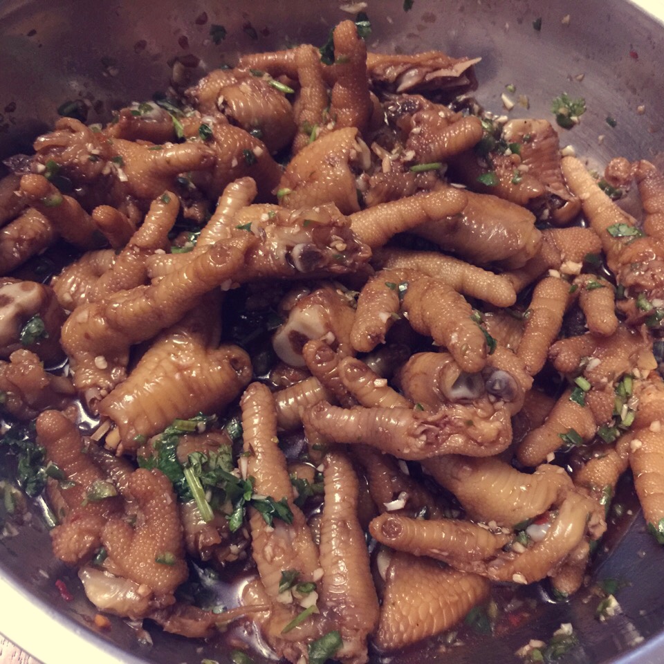 酸辣鸡脚๑