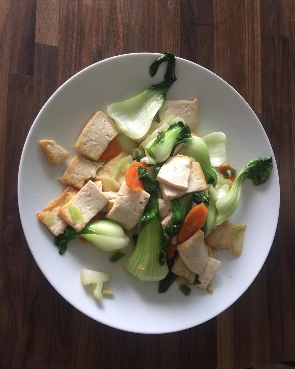 家常青菜炒豆腐