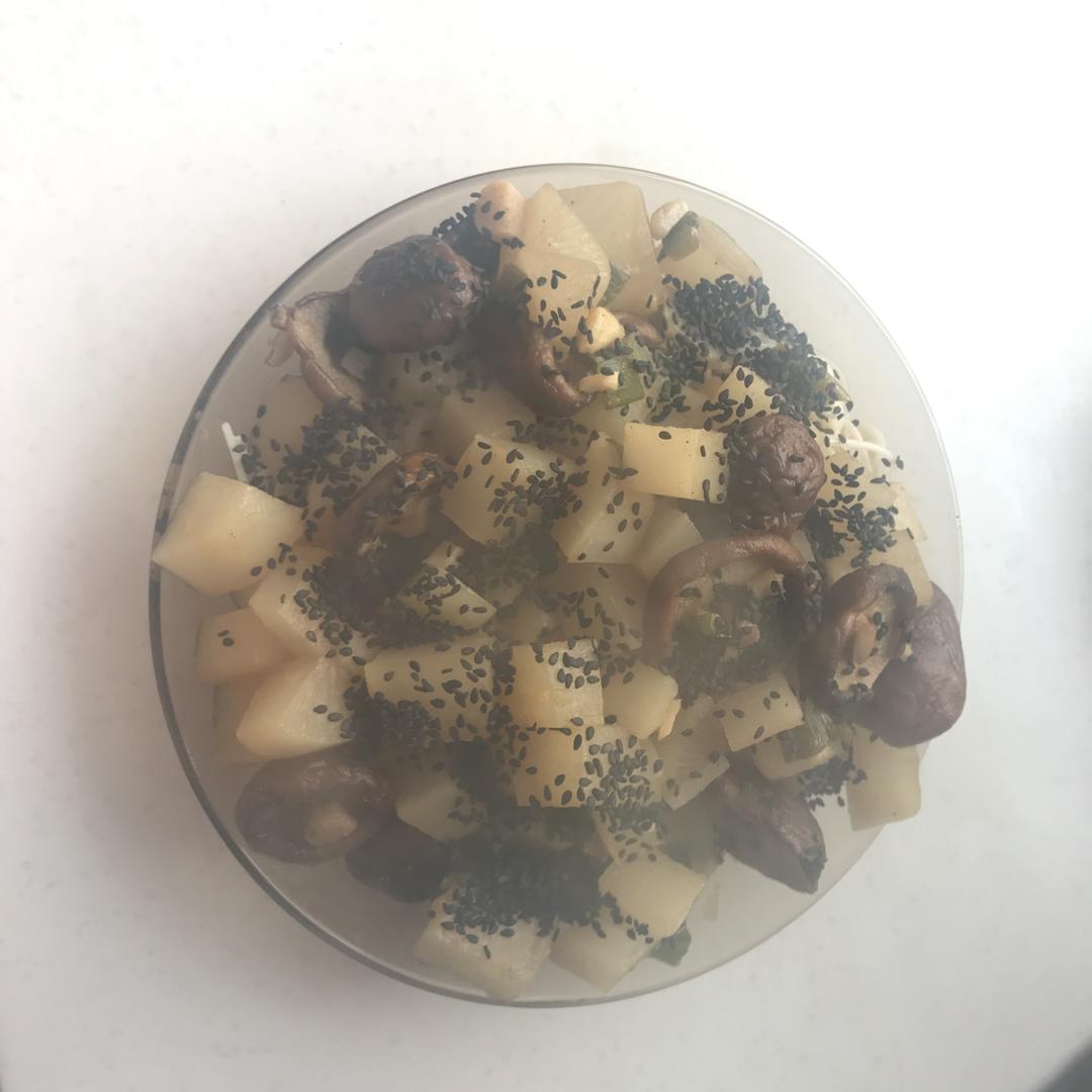 香菇素炖萝卜