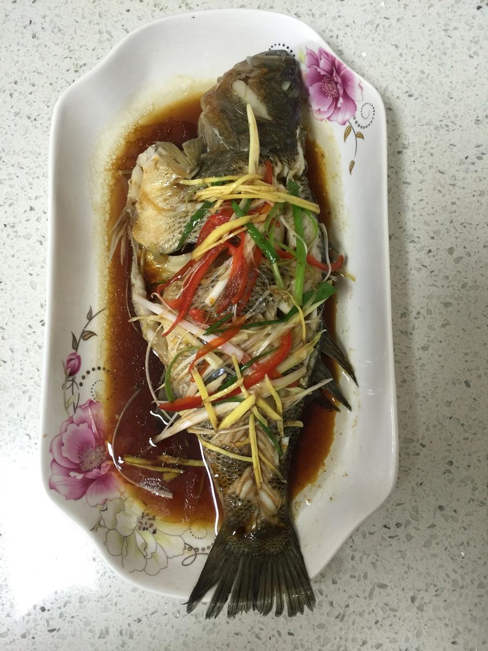清蒸鲈鱼