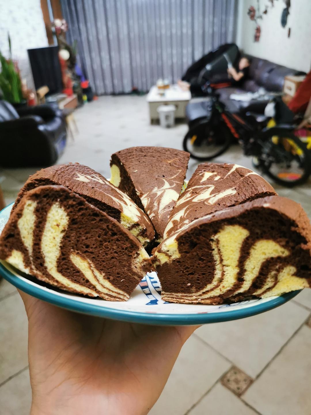 双色拉花戚风蛋糕