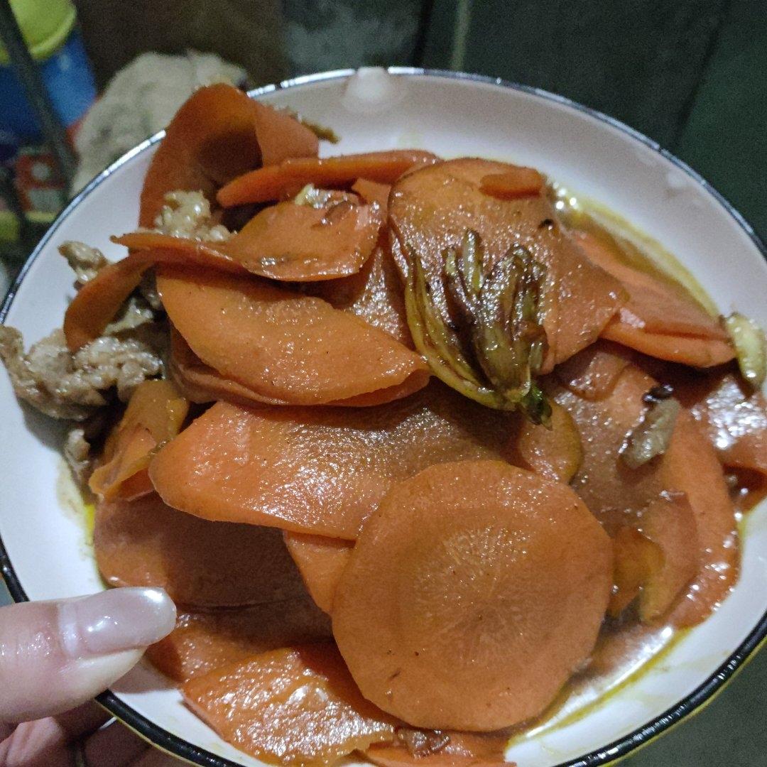 超下饭的胡萝卜炒肉