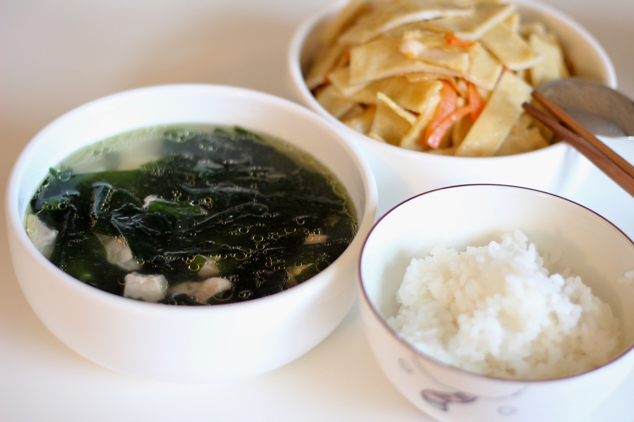 韩式海带鸡汤