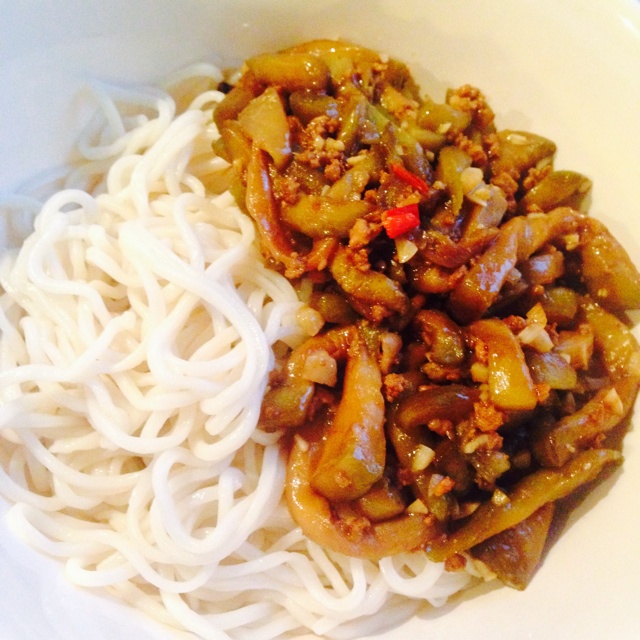 茄子拌面