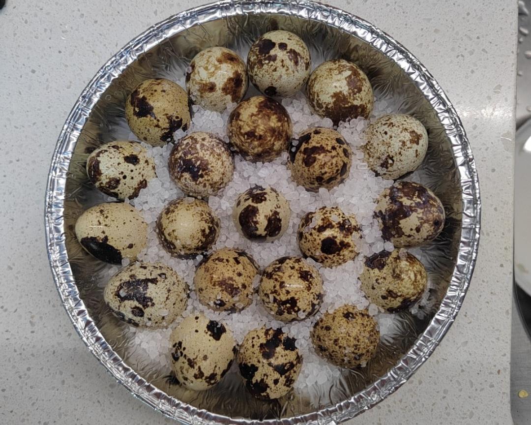 超简单的盐焗鹌鹑蛋~烤箱版