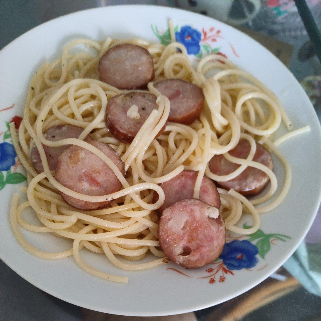 奶油培根意大利面