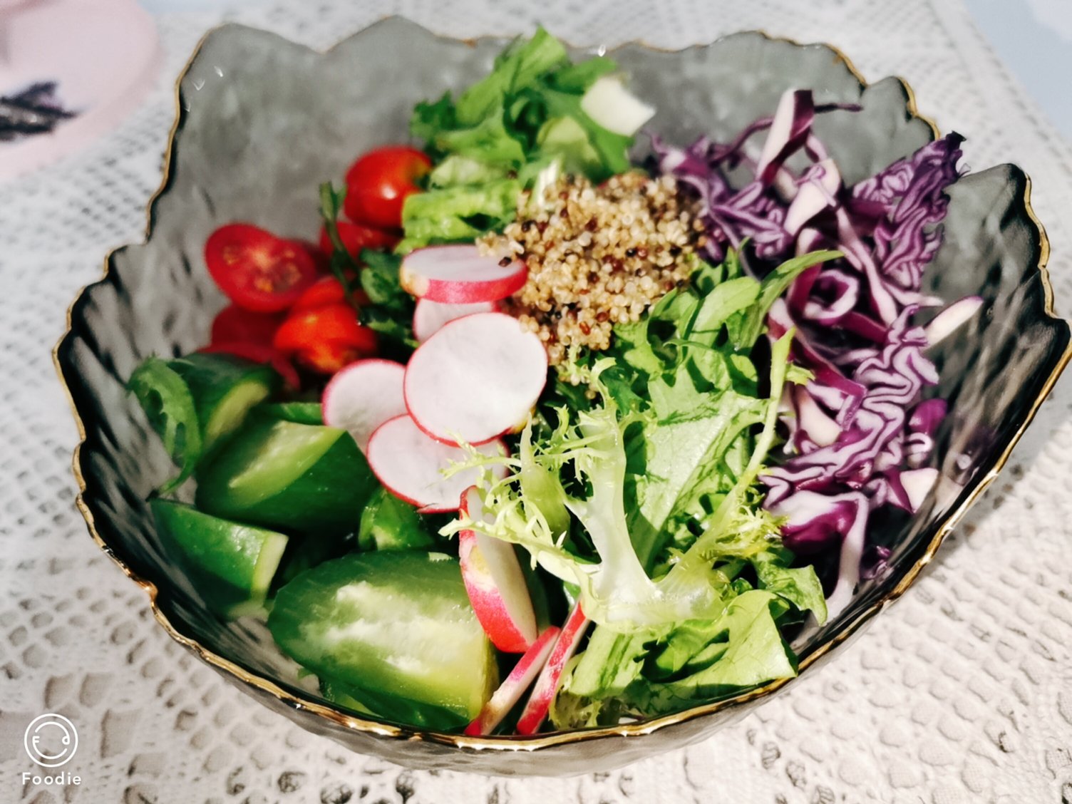 番薯小姐姐的后院做的油醋蔬菜沙拉saladbasic