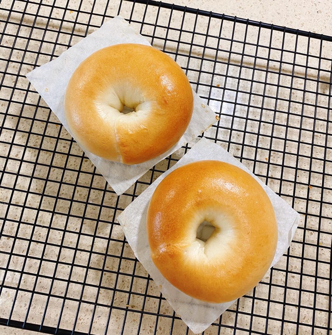 黑麦蔓越莓贝果