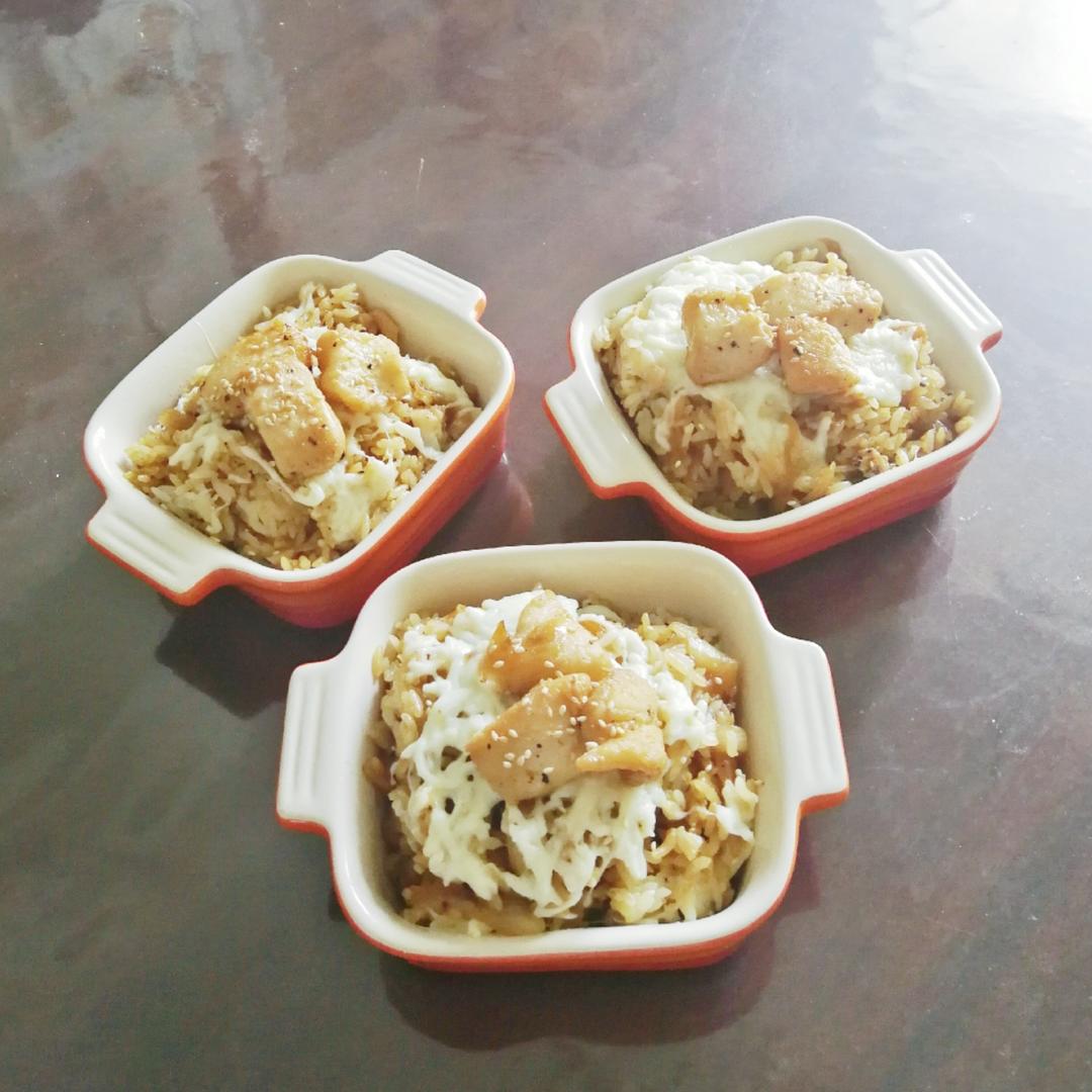 蒲烧龙利鱼芝士炒饭——大概是步骤最走心的几个菜谱之一