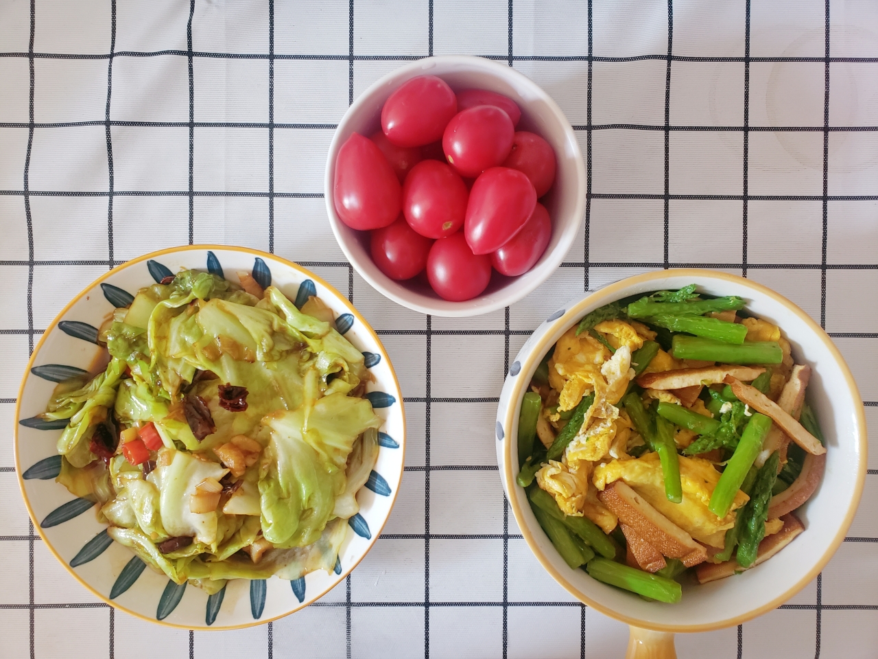 健康低卡家常菜—芦笋炒蛋