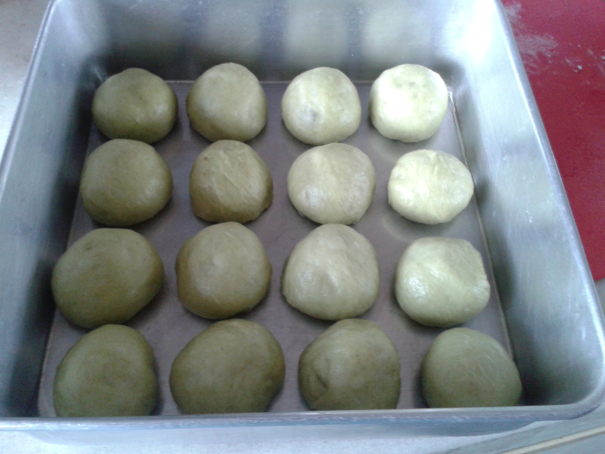 Custard Pandan Bread·卡斯特班兰面包的做法 步骤5