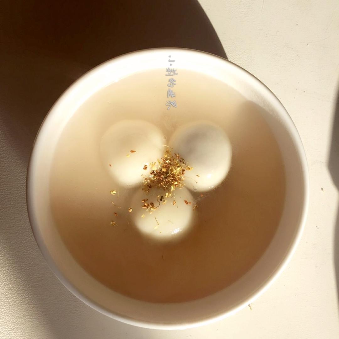 花生黑芝麻汤圆