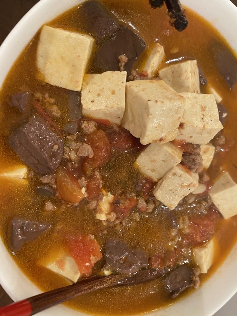 厨师长教你：“双色豆腐”的家常做法，口感软嫩弹牙，先收藏起来