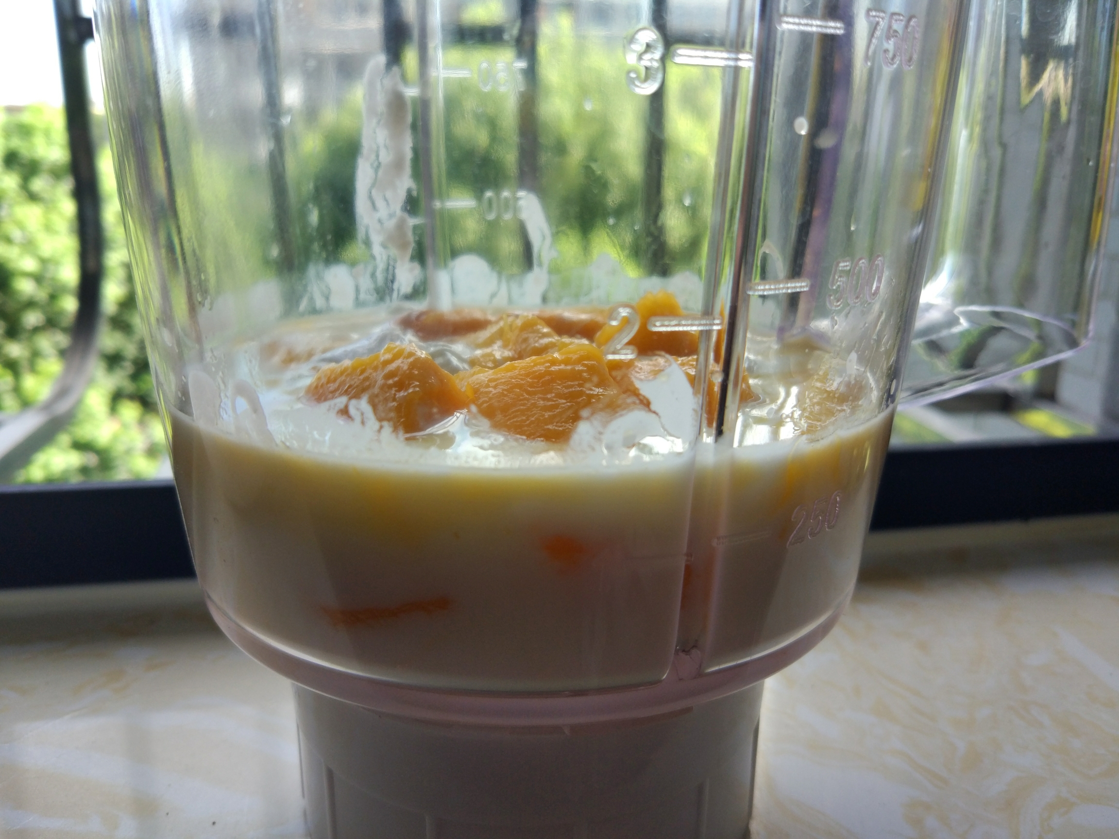 小清新芒果奶昔的做法 步骤6