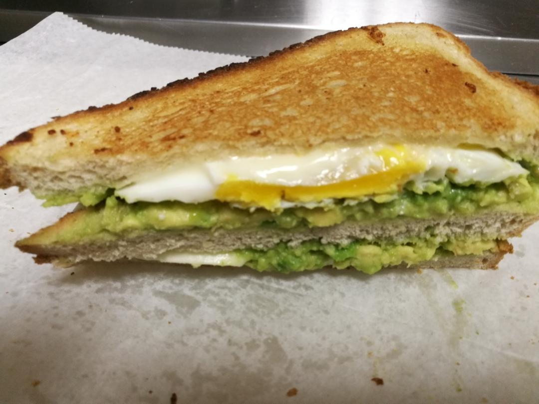 牛油果早餐三明治 Avocado Breakfast Toasted Sandwich