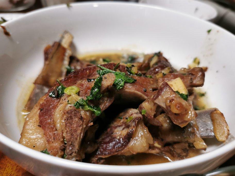 吃到连渣都不剩的美极吮指羊排