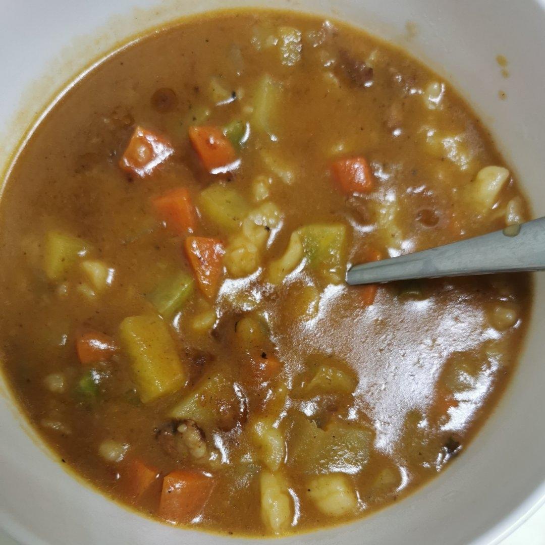 羊肉杂蔬酸疙瘩汤