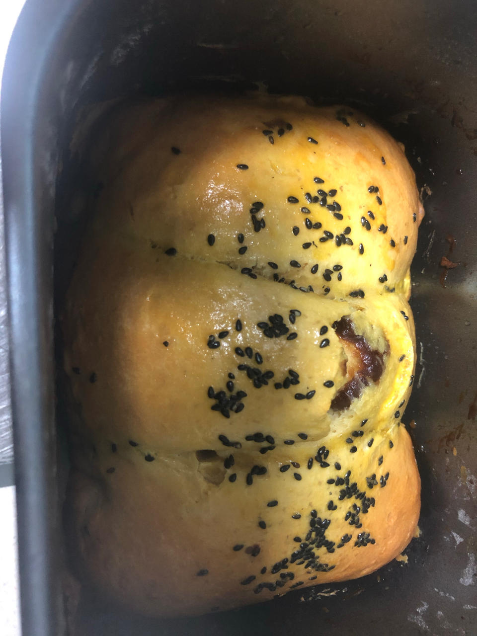 普通面粉，无黄油也可以做的奶香吐司（面包机和面，烤箱烤）