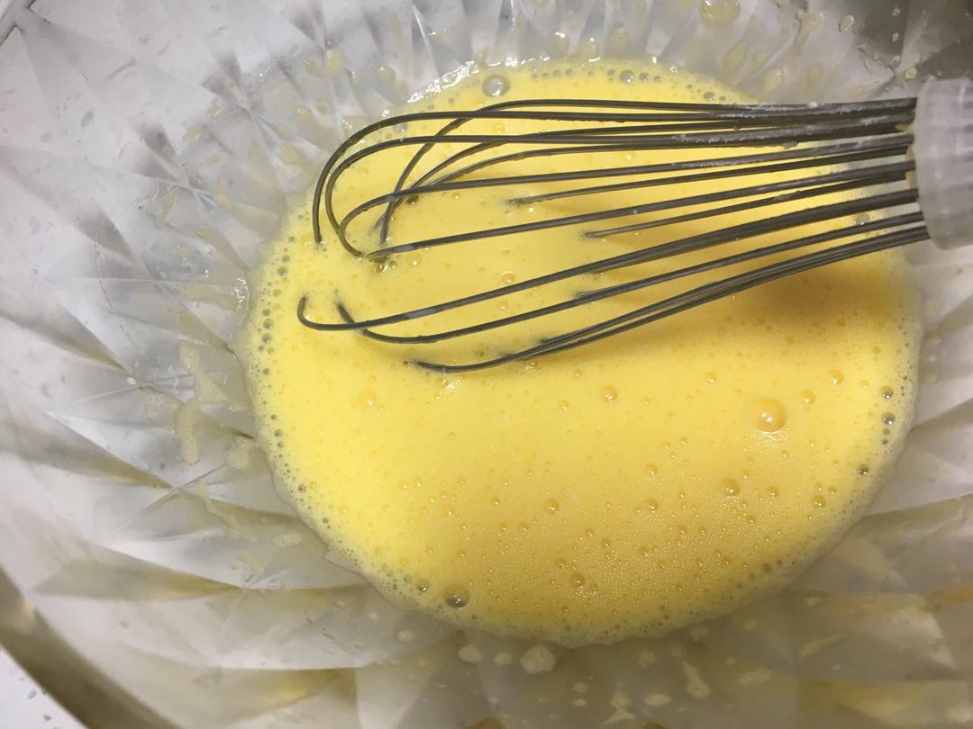 烤箱做蛋糕（戚风蛋糕的做法）