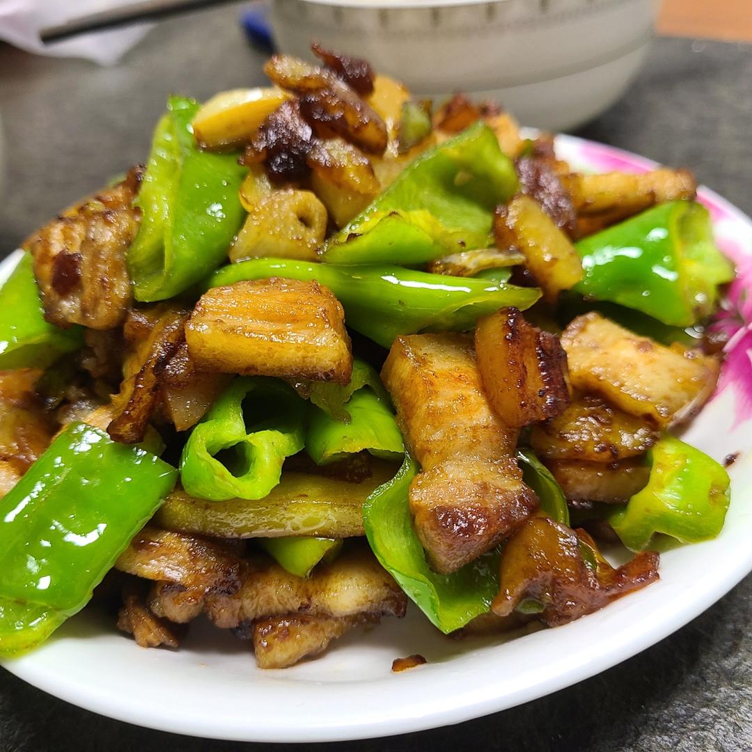 五花肉干煎土豆