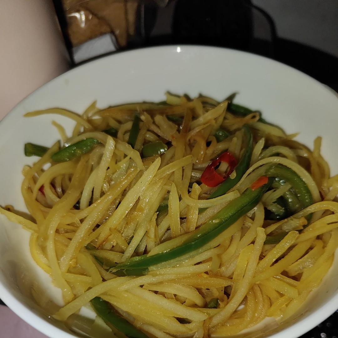 酸辣土豆丝的家常做法 超级下饭