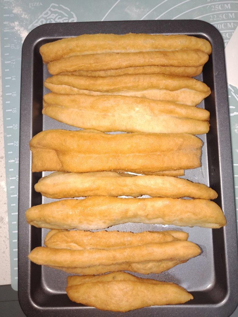 物晓天青做的快手早餐～自制油条(酵母版,不含泡打粉,膨松剂)