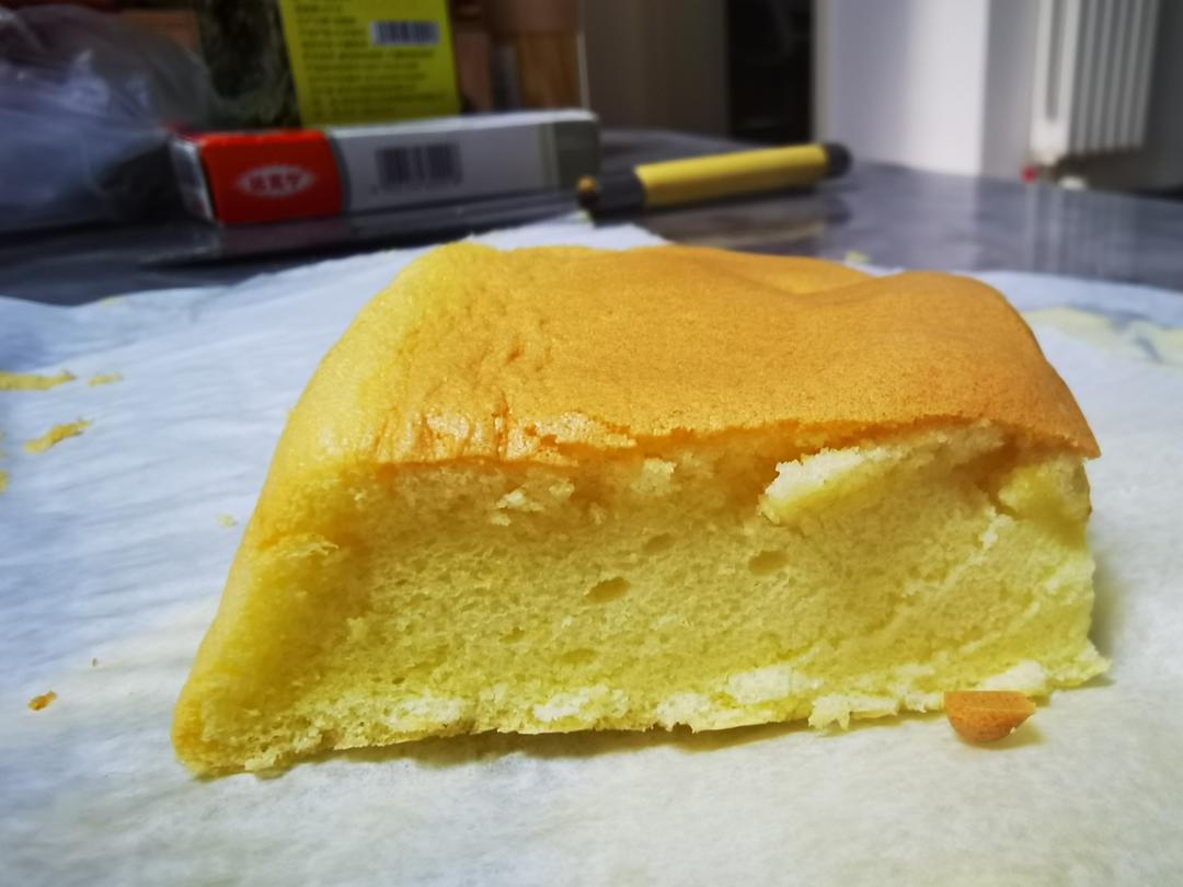 堪比柯基屁股
爆浆芝士🧀古早蛋糕