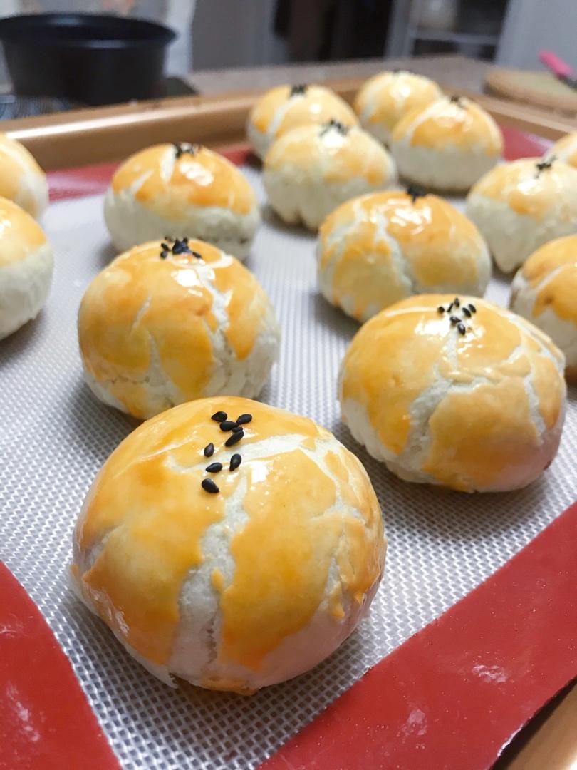 蛋黄酥酥酥（超级奶香黄油版）