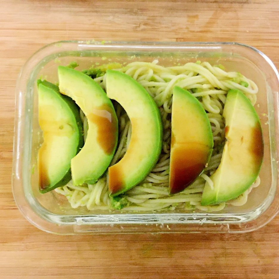 小清新牛油果火腿意面