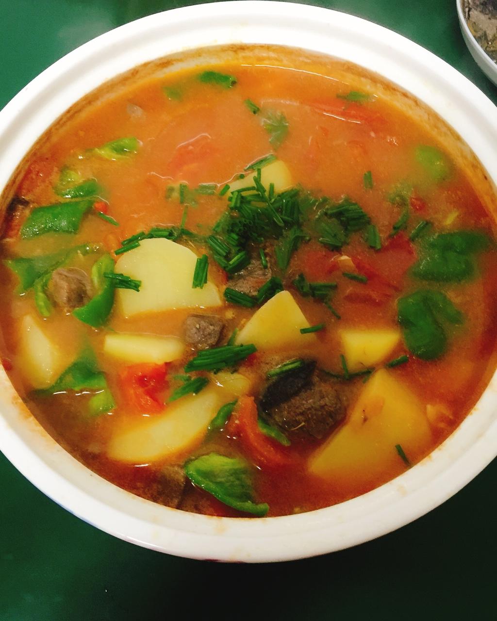 番茄土豆肥牛锅