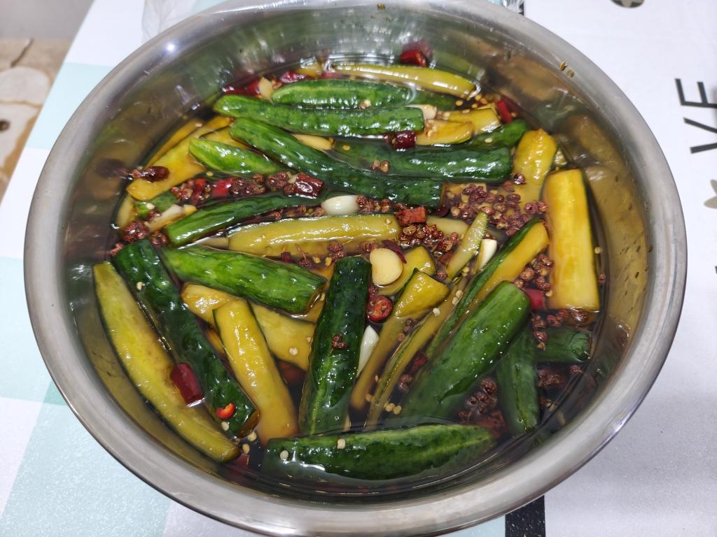 家庭必备腌黄瓜，爽口又开胃